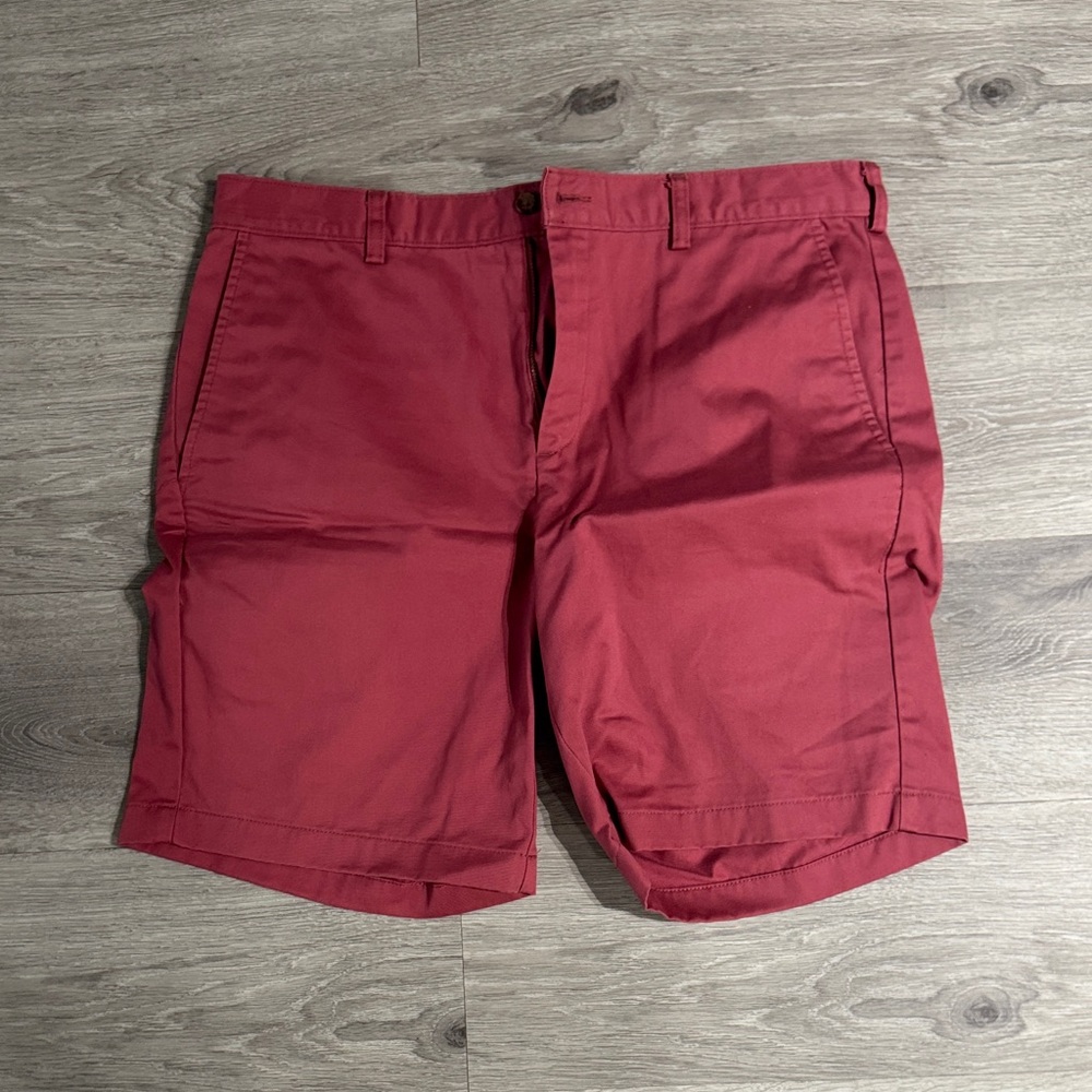 Jos. A. Bank men’s red shorts 35w